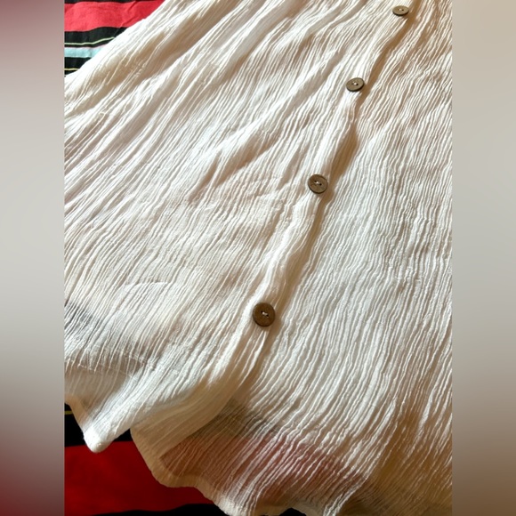 NAÏF. XL. Flowy White Knee Length Dress. Short Sleeves. Wooden Buttons. Graceful - Picture 4 of 8